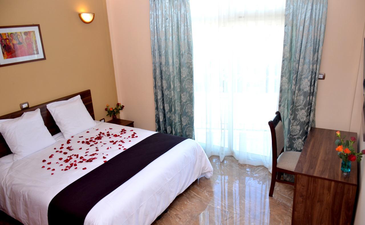 Melodie Hotel Addis Ababa Exterior foto