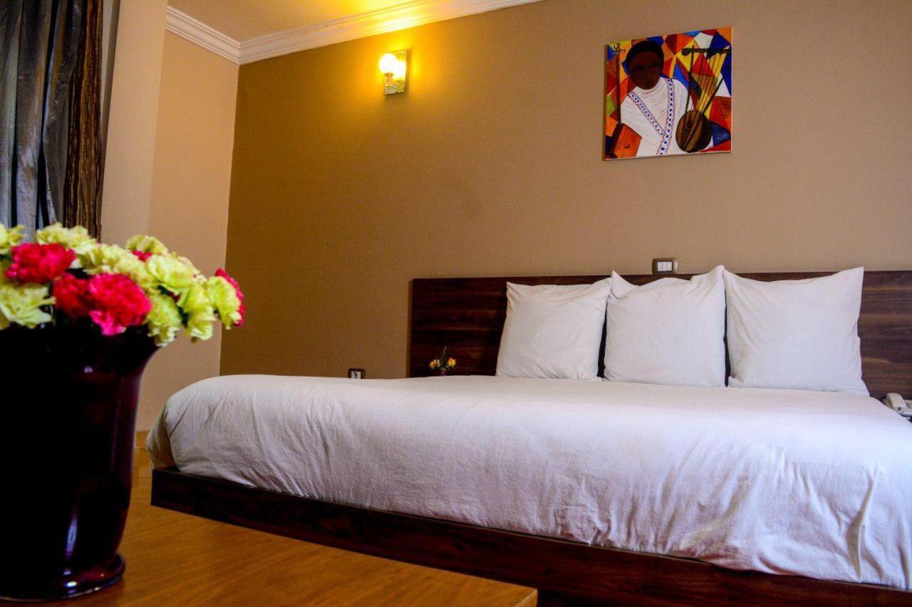 Melodie Hotel Addis Ababa Exterior foto