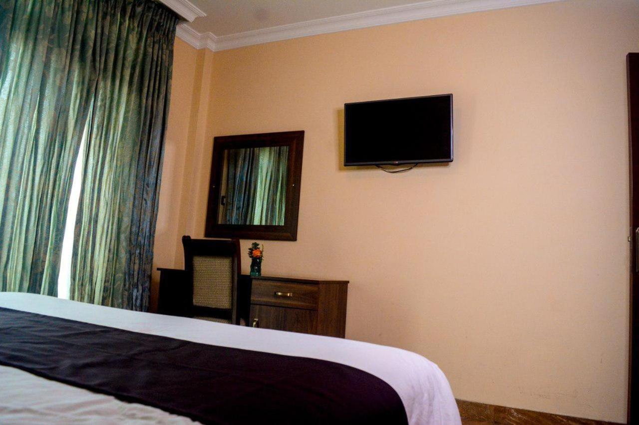 Melodie Hotel Addis Ababa Exterior foto