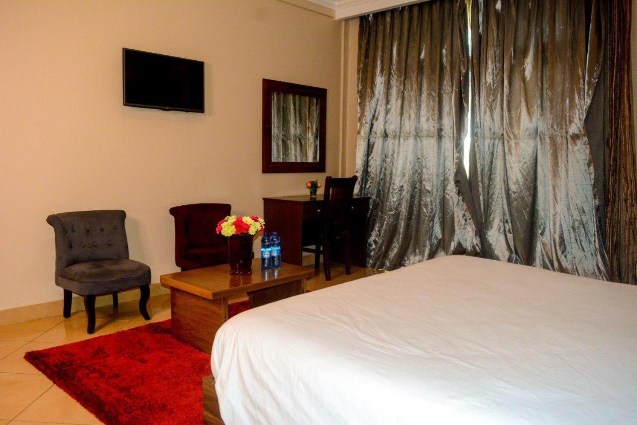 Melodie Hotel Addis Ababa Exterior foto